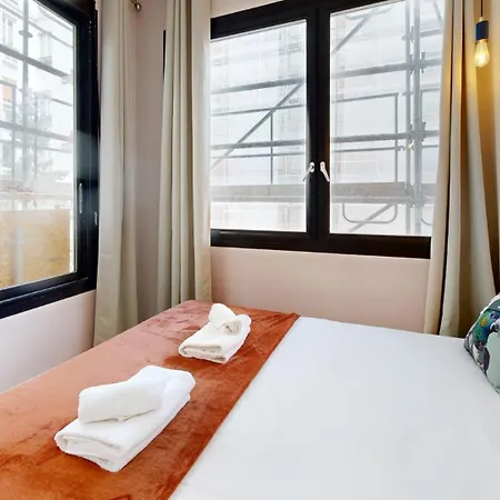 Bluestay 57 - A Apartment