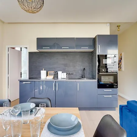 Bluestay 57 - A Apartment *